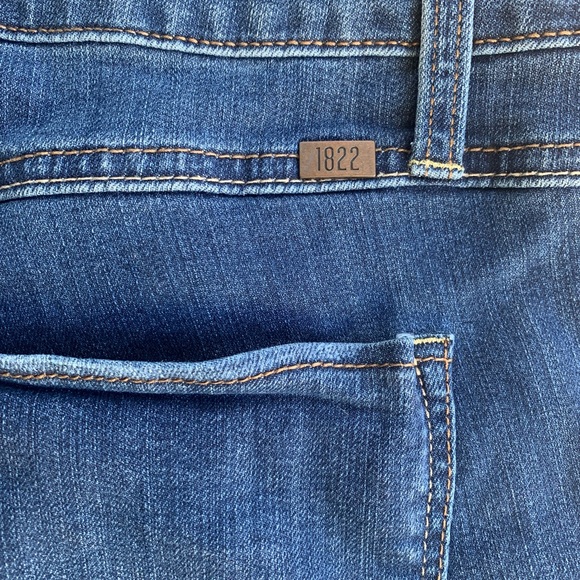 1822 Denim Medium Blue Straight Leg Cropped Jeans – Size 16W - Picture 9 of 9